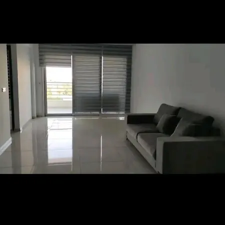 Flat Apartment *